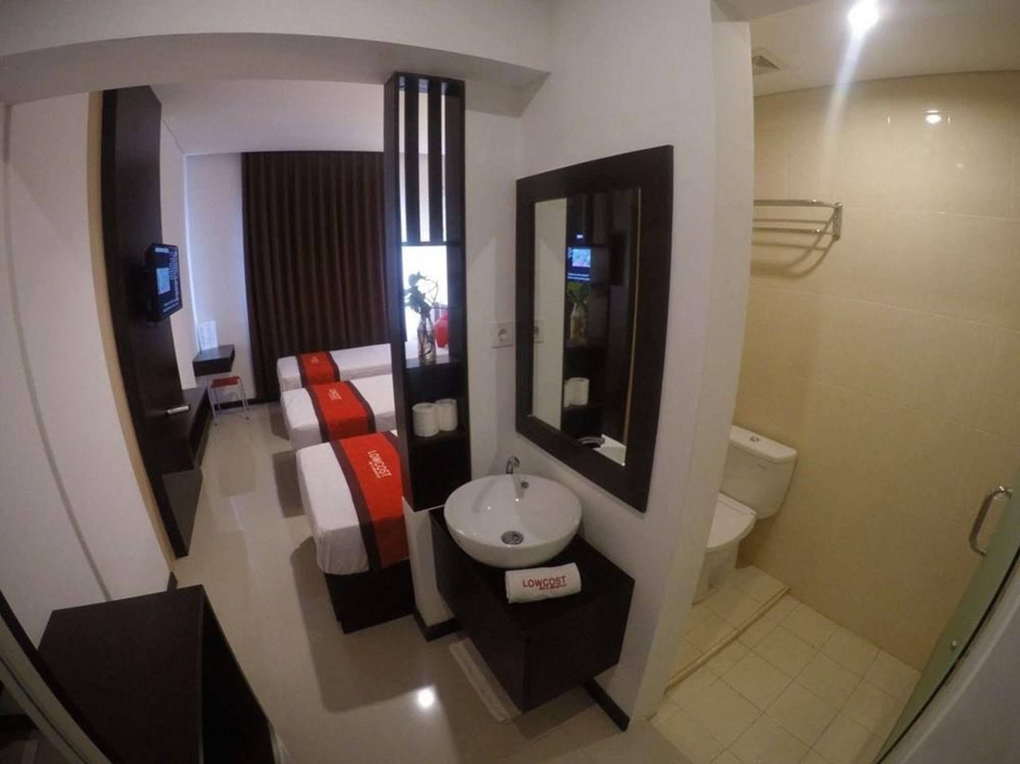 Lowcost Bed & Breakfast Jimbaran Екстериор снимка