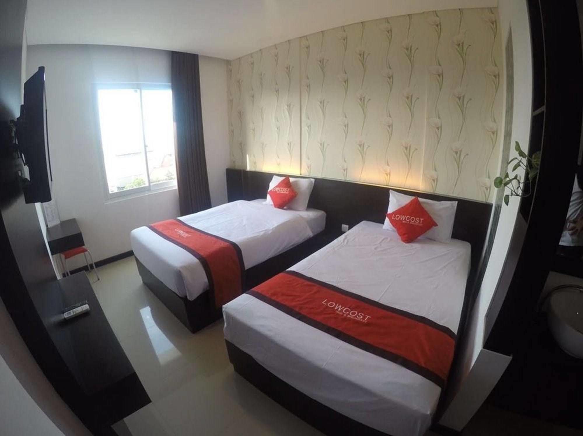 Lowcost Bed & Breakfast Jimbaran Екстериор снимка
