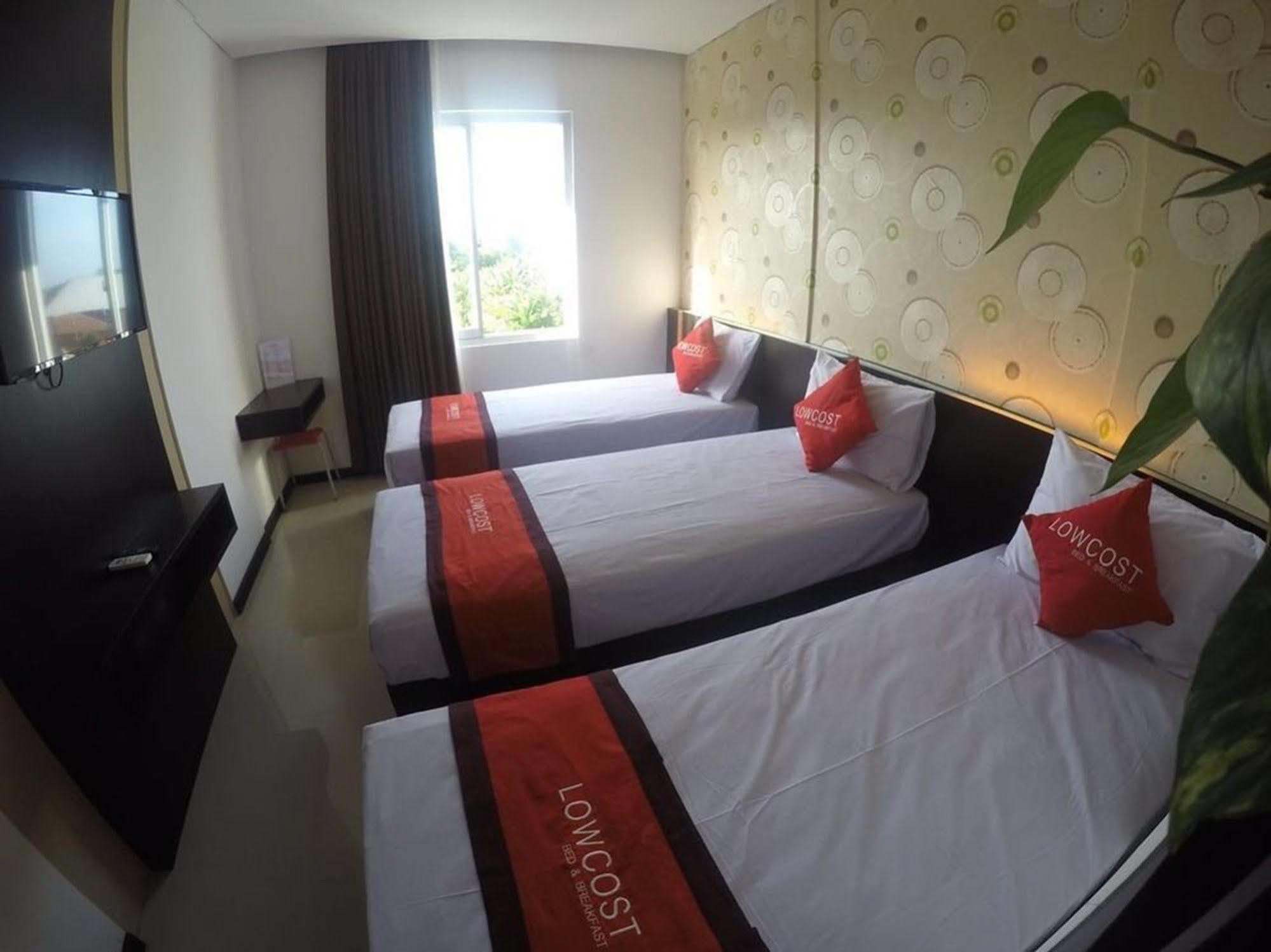 Lowcost Bed & Breakfast Jimbaran Екстериор снимка